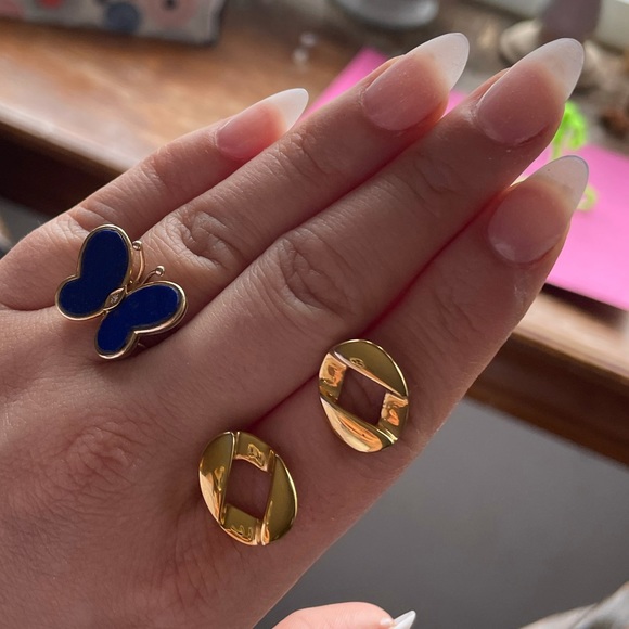 Monet earrings - Picture 1 of 1